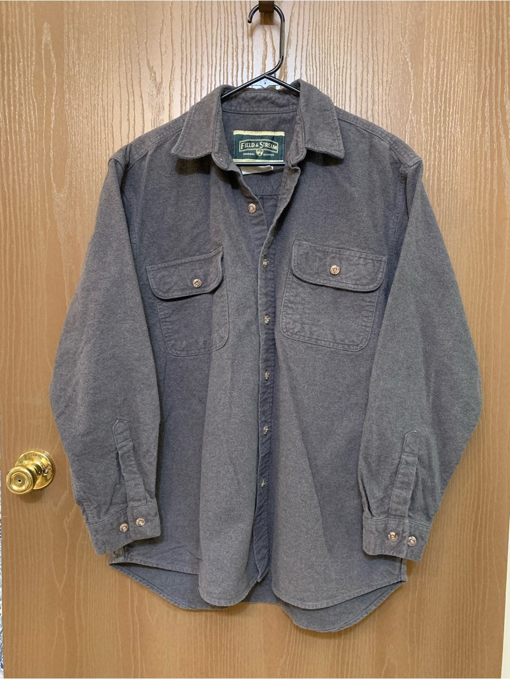 Men’s Large “Field & Stream” Dark Gray Heavy Duty 100% Cotton Flannel Shirt